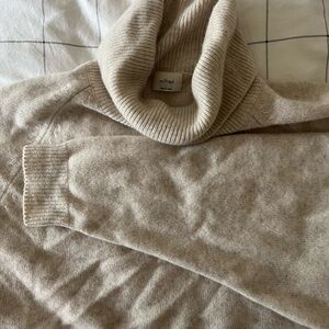 Wilfred Beige Turtleneck Sweater Knit 100% Cashmere